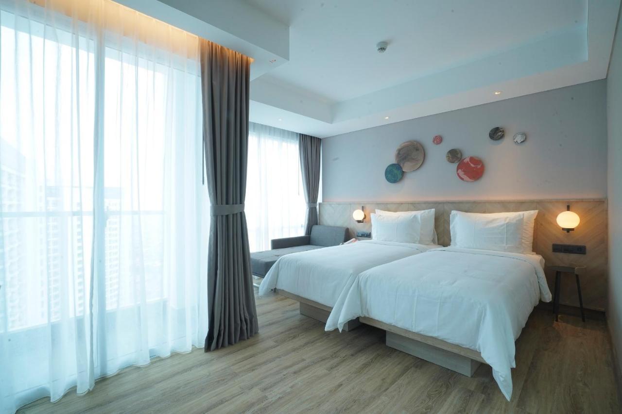 Harris Suites Puri Mansion Jakarta Exteriör bild