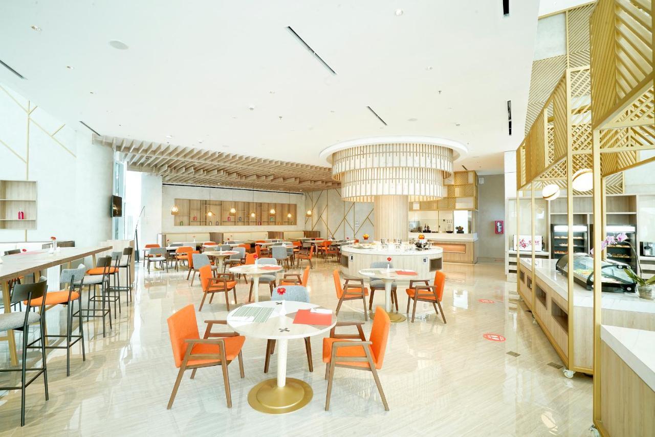 Harris Suites Puri Mansion Jakarta Exteriör bild