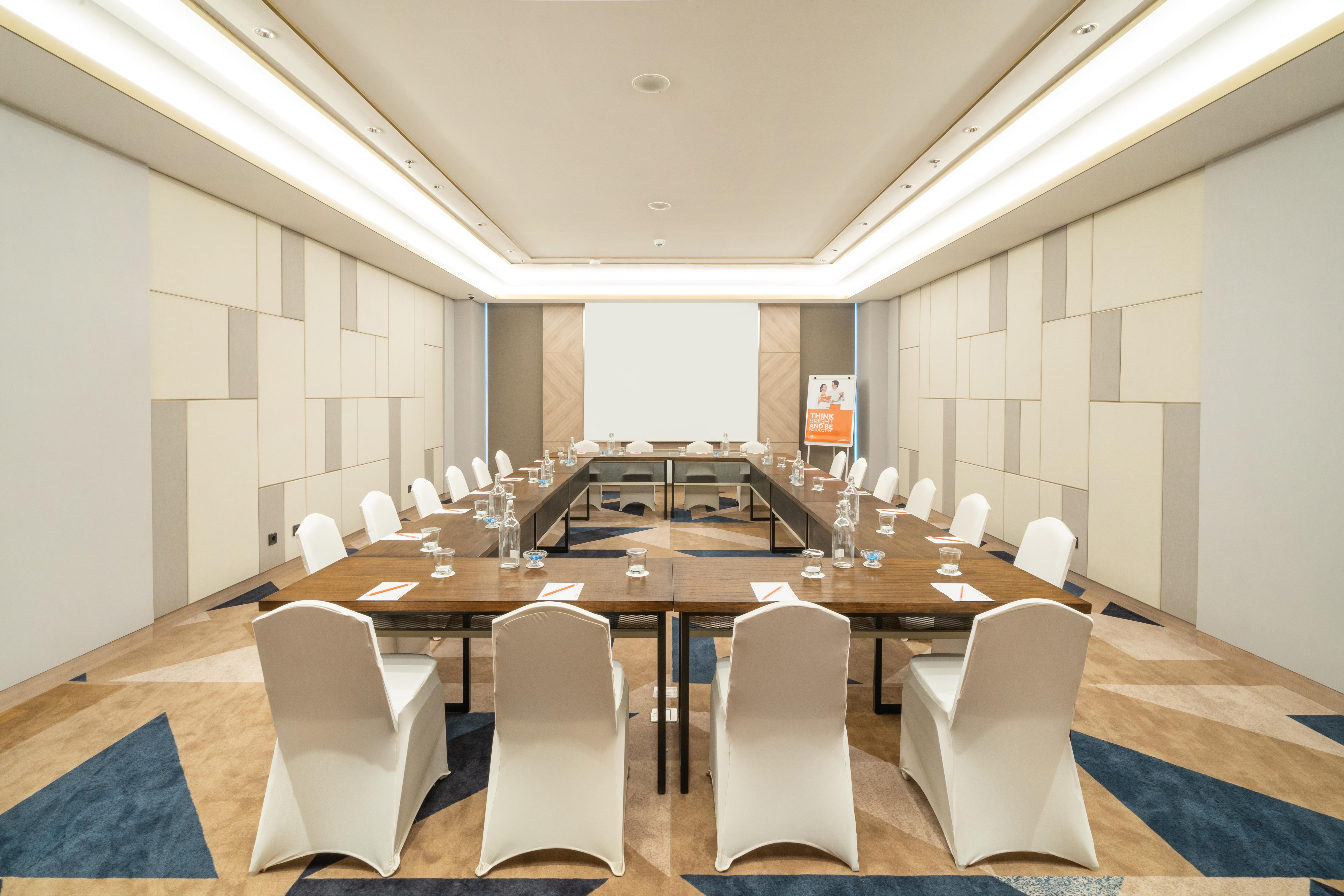 Harris Suites Puri Mansion Jakarta Exteriör bild