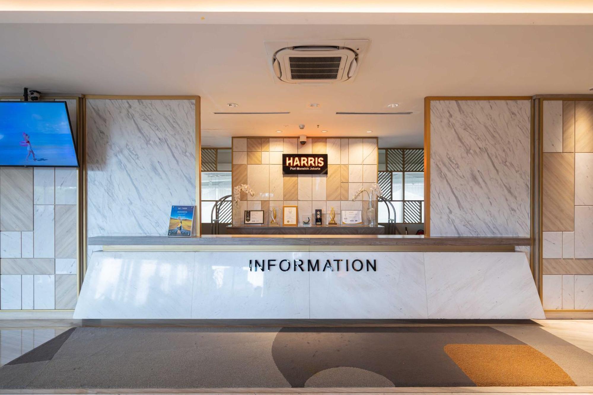 Harris Suites Puri Mansion Jakarta Exteriör bild